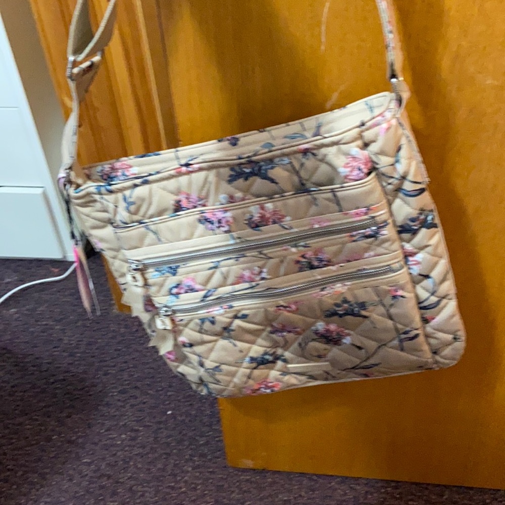 Vera Bradley Triple Zipper Hipster purse